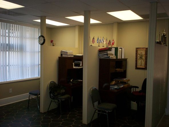 Office For Lease: 311 W Lee St, Athens, AL 35611